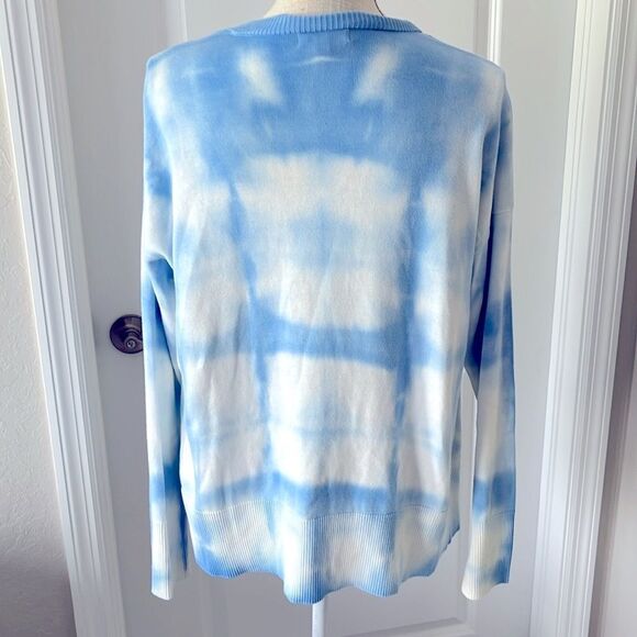 Neiman Marcus Sky Blue and White Cardigan - Picture 3 of 9